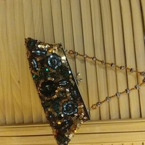 Bronz sling or clutch